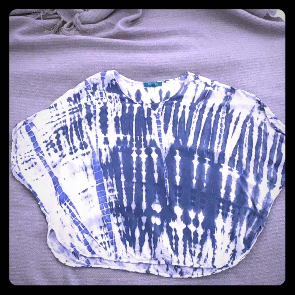 River & Sky tie dye top
